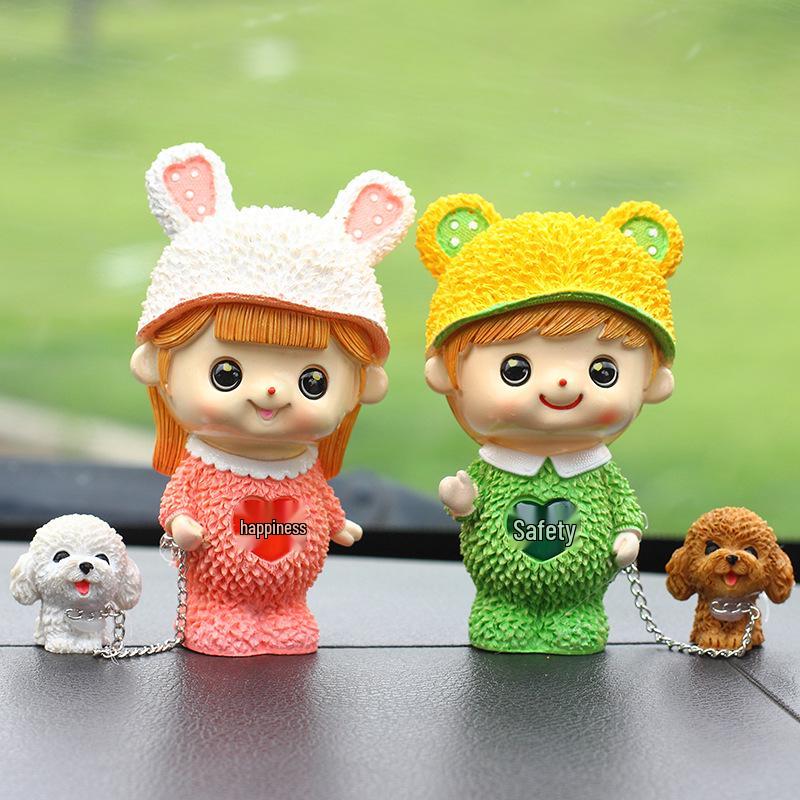 Creative Resin Cartoon Couple with Dog Figurines - Desktop & Car Ornaments