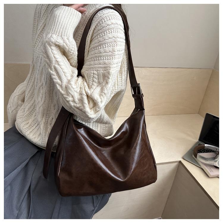 Retro Style Faux Leather Tote Bag for Women Large Capacity Shoulder Handbag