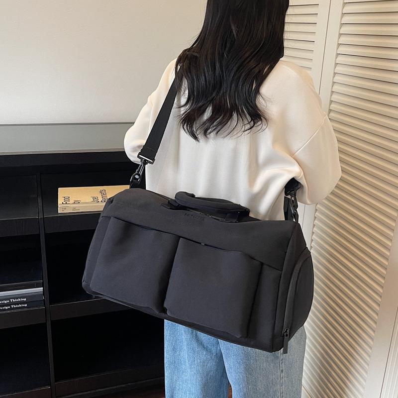 New solid color simple sports fitness bag large capacity casual swimming training bag short dry and wet separation travel bag