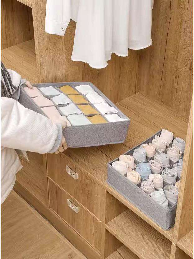 Czteroczęściowy składany zestaw pudełek do przechowywania z włókniny do organizacji bielizny