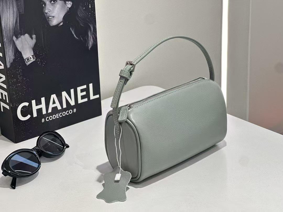 

Women s High-End Genuine Leather Tote Pillow Bag - Versatile Single Shoulder Handbag 18cm Length x 8cm Width x 10cm Height
