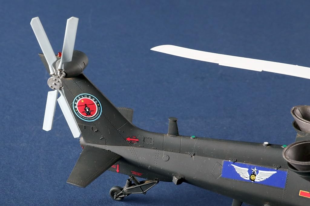 Trumpeter Chinese Attack Helicopter Plastic Model Kit 05849 1/48 Z-10G (Helicopter)