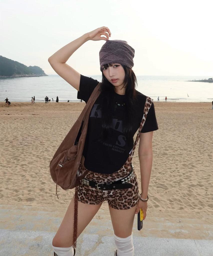 Kimseupeulesikoteunmakes (Unisex) Messy Alpha Logo Tee Black