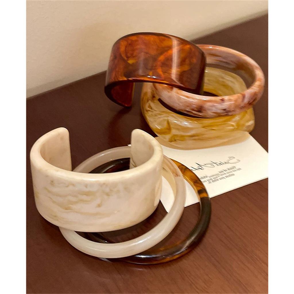 Y2k Acrylic Wide Edge Bracelet Europe American Exaggerated Retro Hand Ring Jewelry Accessories Minority Design Hip Hop Bangle