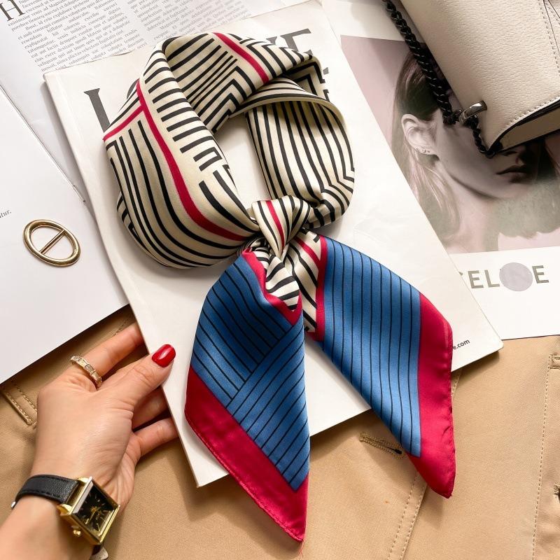 Zhang Ruonan silk scarf women's spring and summer new fashion retro accessories scarf neck high-end small square scarf