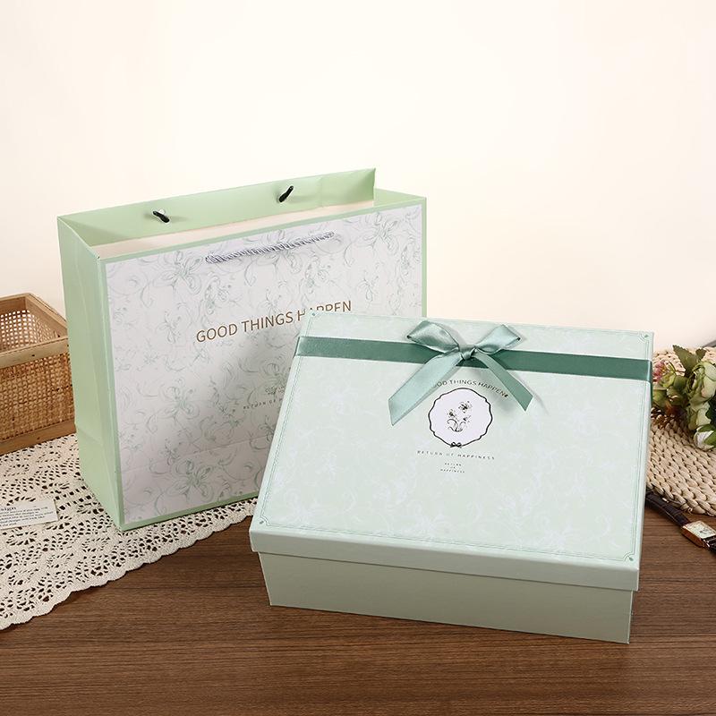 Valentine's Day White Lid & Base Gift Box for Lipstick - Elegant Holiday Packaging