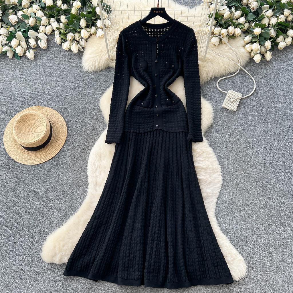 Pink knitted dress women's long-sleeved A-shaped skirt high waist and thin commuter temperament skirt small fragrant style long skirt