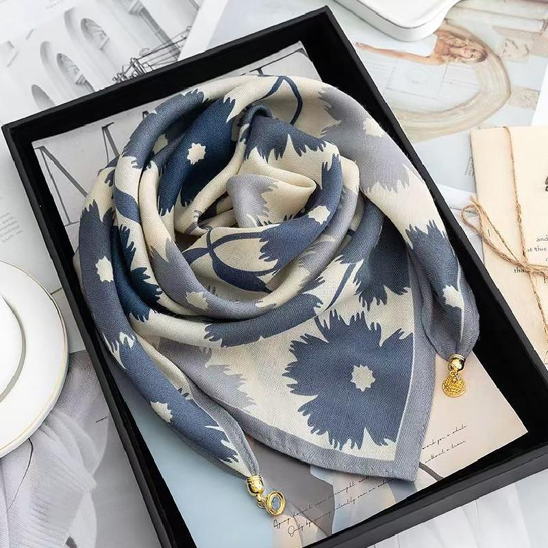 106x65cm Necklace Gift Silk Scarf Elegant Painted Pattern Versatile Neck Scarf Luxury Magnetic Closure French Style Multi-Color