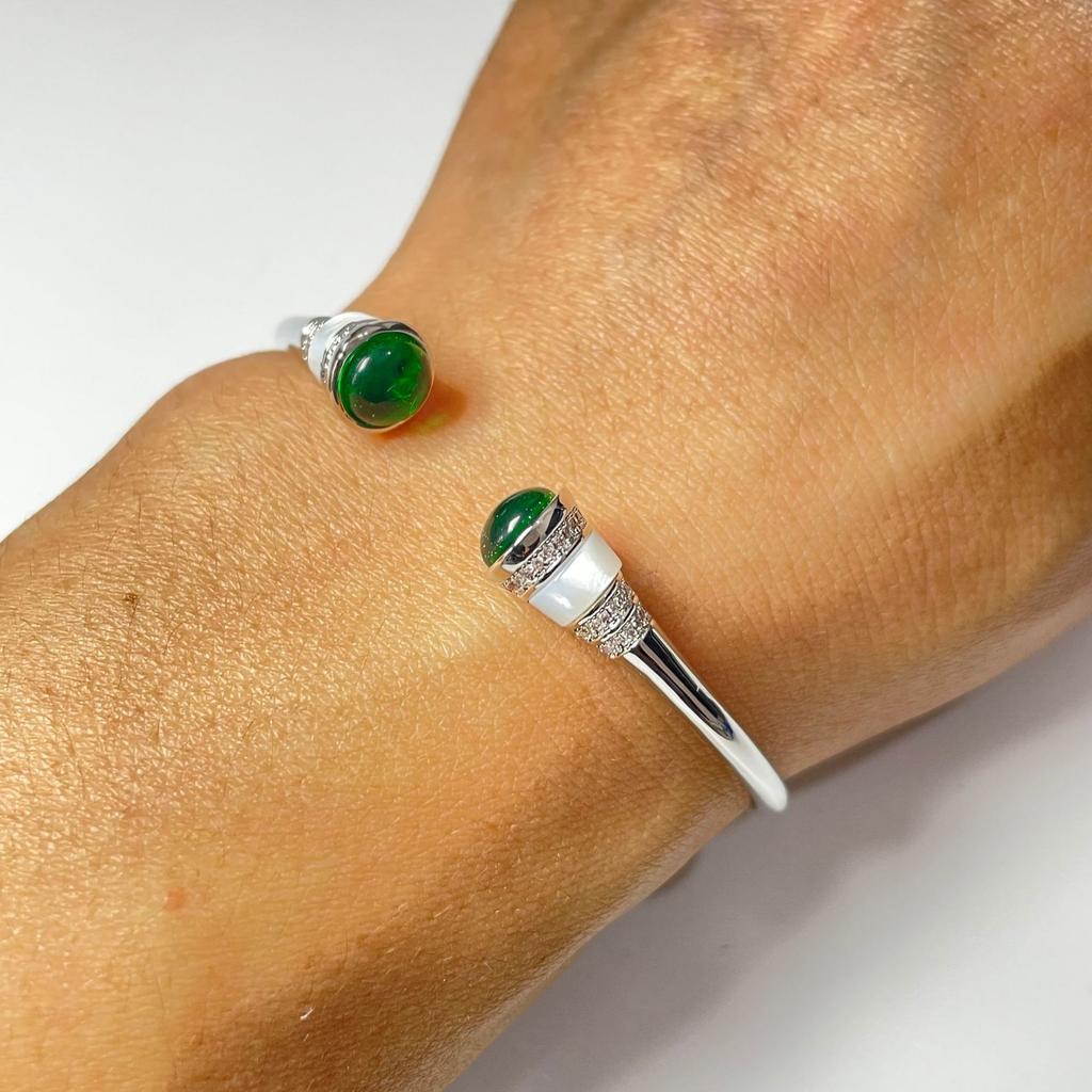 Emerald Open Bracelet for Women, Luxurious and Atmospheric Jewelry, Light Luxury and High-end Sense