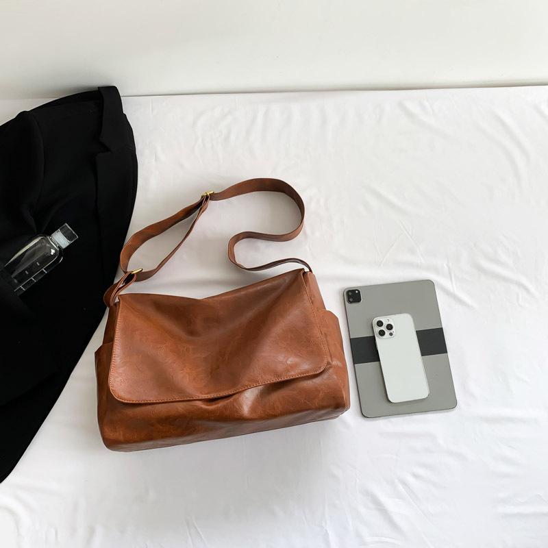 New Fashionable Versatile Large Capacity Soft Leather Shoulder Crossbody Bag Women Solid Color Flap Shopper Handbags CLE