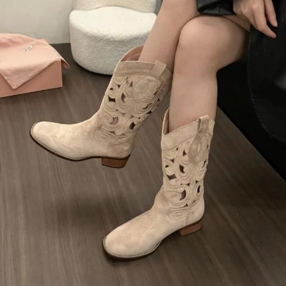 Women Boots Retro Suede Casual Boots Chunky Heels Cowboy Boot Classic Embroidery Western Boots for Women Hollow-out Design Boot