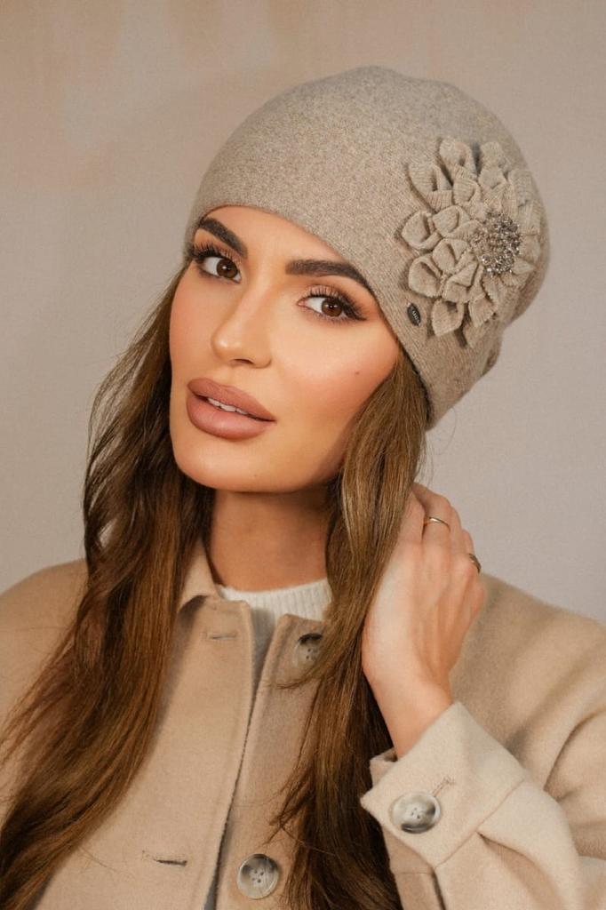 Cruze Women' Winter Hat Dark Beige