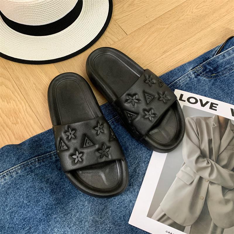 2024 New Summer Girls' Slippers Home Trend Fashionable, Simple, Comfortable, Wear Resistant, Anti Slip Slippers