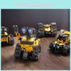 קוביות בניין של רובוט Wall-e בשלט רחוק תואמות לבנים**