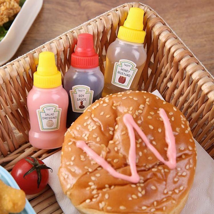 1pcs Mini Bottling Bottle Household Mini Seasoning Bottle Tomato Salad Honey Squeeze Bottle Sauce Bottle