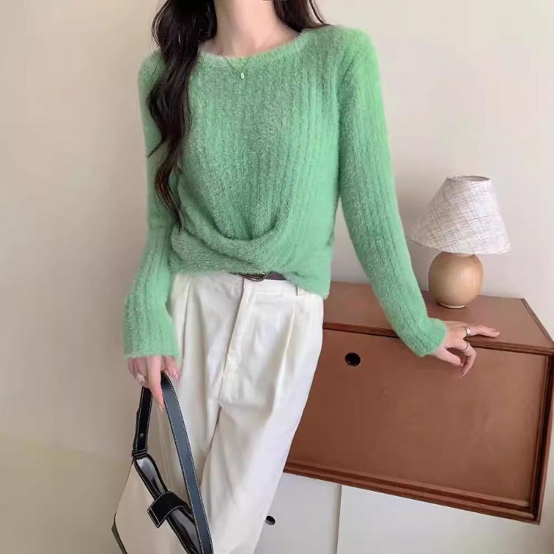 Autumn and winter new fashion kink crew neck knitted pullover sweater women's versatile solid color sweet and thin knitted top women