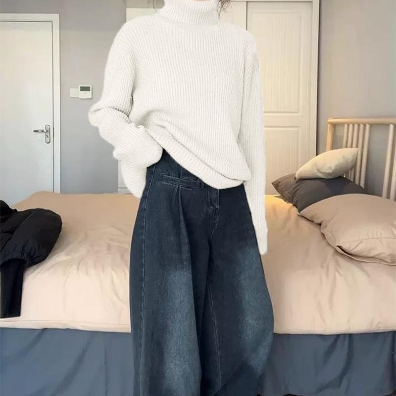 New High-neck Solid-color Sweater for Women in The Laid-back Style, Loose Long-sleeved Knitted Pullover Base Layer for Autumn and Winter