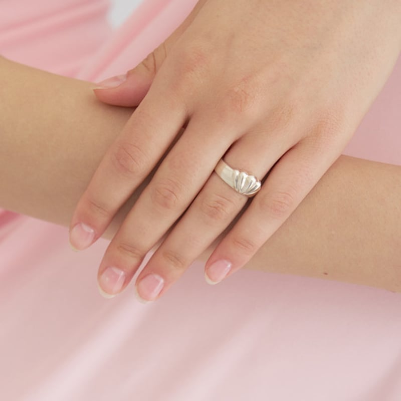 STILL INSTANT Shell Flow Ring