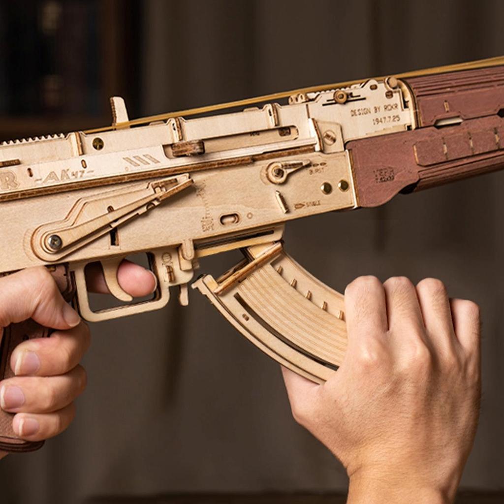 ROKR AK-47 Karabin Szturmowy Zabawkowy Pistolet Drewniana Puzzle 3D LQ901
