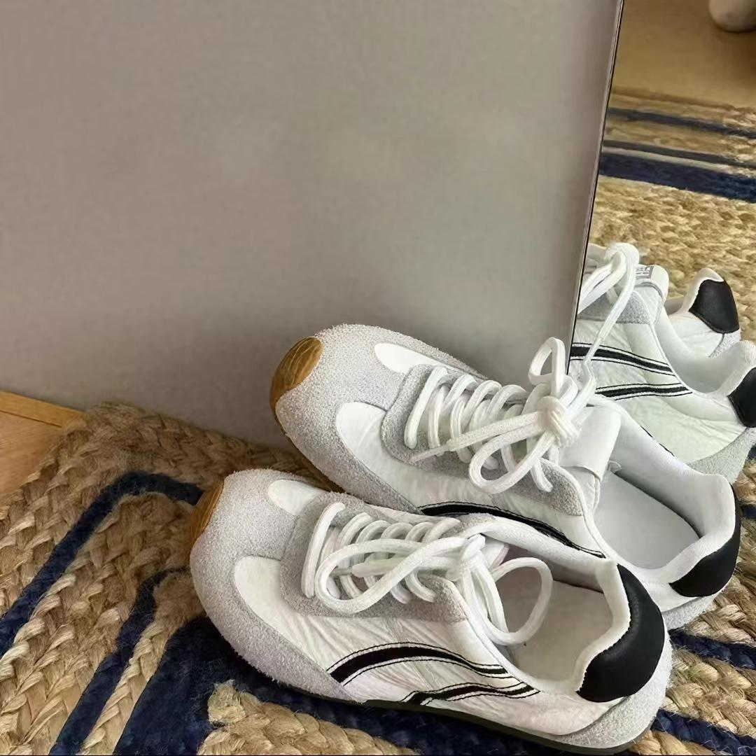 

Leather inner height increase German training shoes women s 2025 new spring retro casual Forrest Gump shoes versatile flat-soled single shoes 40