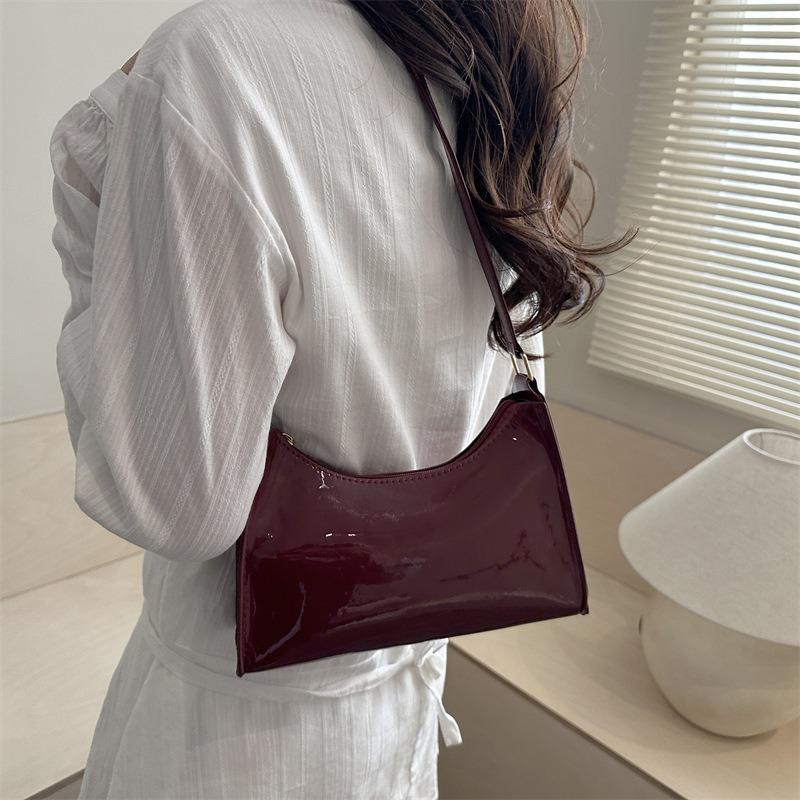 Simple texture, underarm women's bag, baguette bag, new fashionable glossy portable shoulder bag