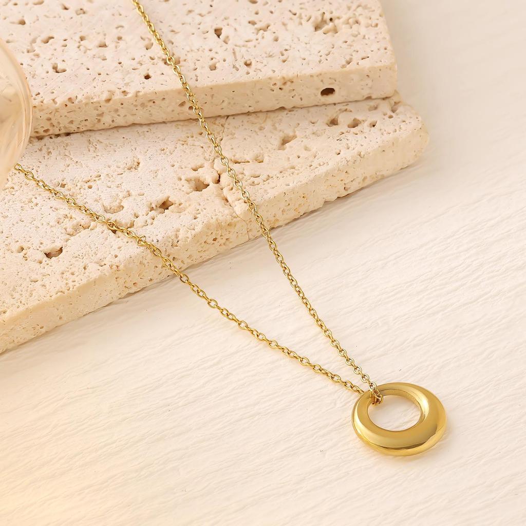 18K Gold Plated Titanium Steel Necklace for Women - Colorfast, Luxurious & Versatile Clavicle Chain