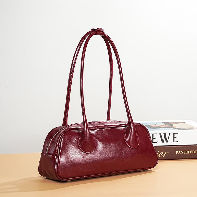 

Красная коровья кожа, большая вместимость, премиальная сумка через плечо, сумка-багет, новая премиальная сумка подмышку из натуральной кожи