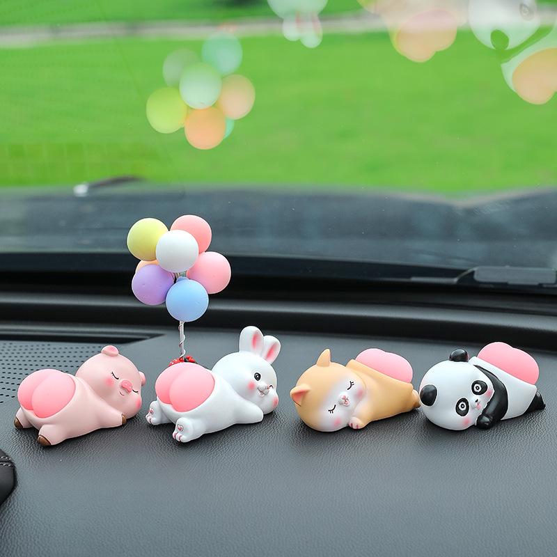 Cartoon Pig Butt Car Ornament: Cute, Creative High-End Interior Decoration