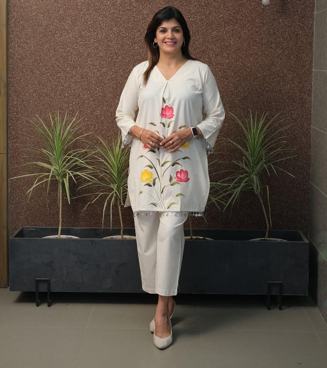 

Indian Designer Party Wear Cotton Cord Set Women Bollywood Top Tunic Ethnic Kurti M білий