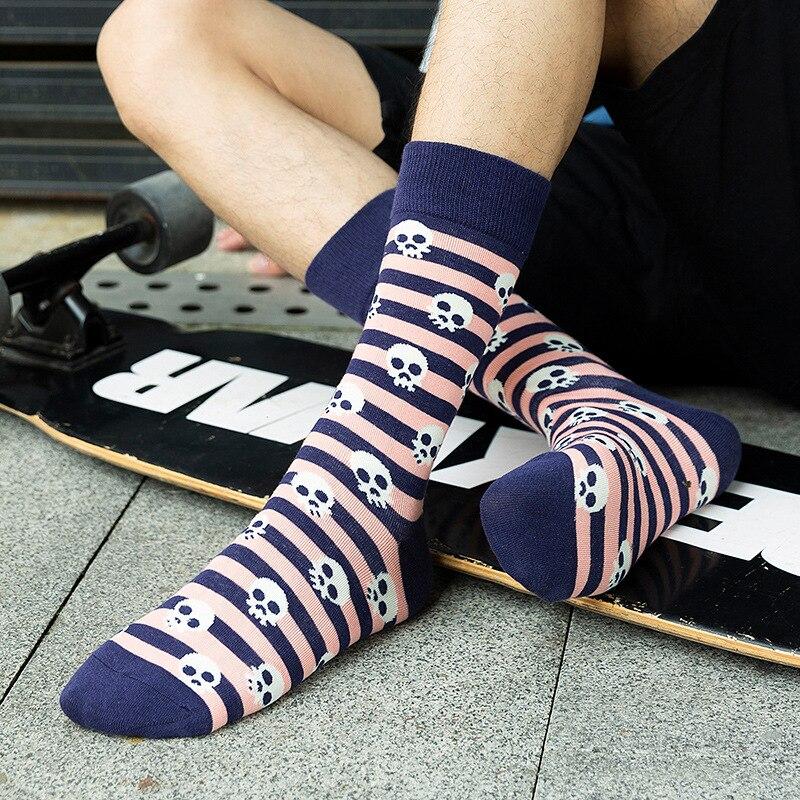 1 Pair Comfortable Cotton Men's Socks, Animal Skull Pattern, Street Fashion Trend Mid Calf Socks, Suitable for Autumn and Winter