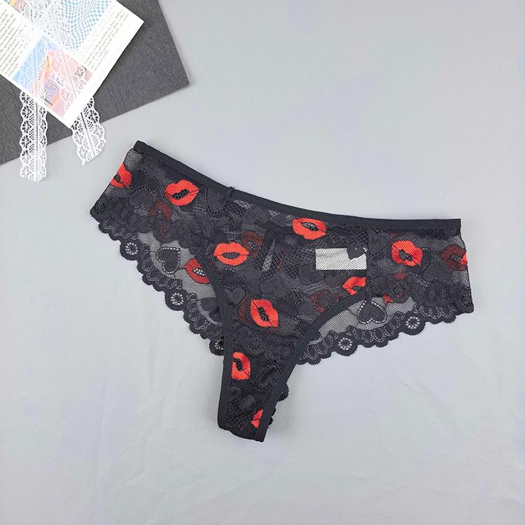 Women's Summer Fashion New Lace Lip Printed Triangle Panties
