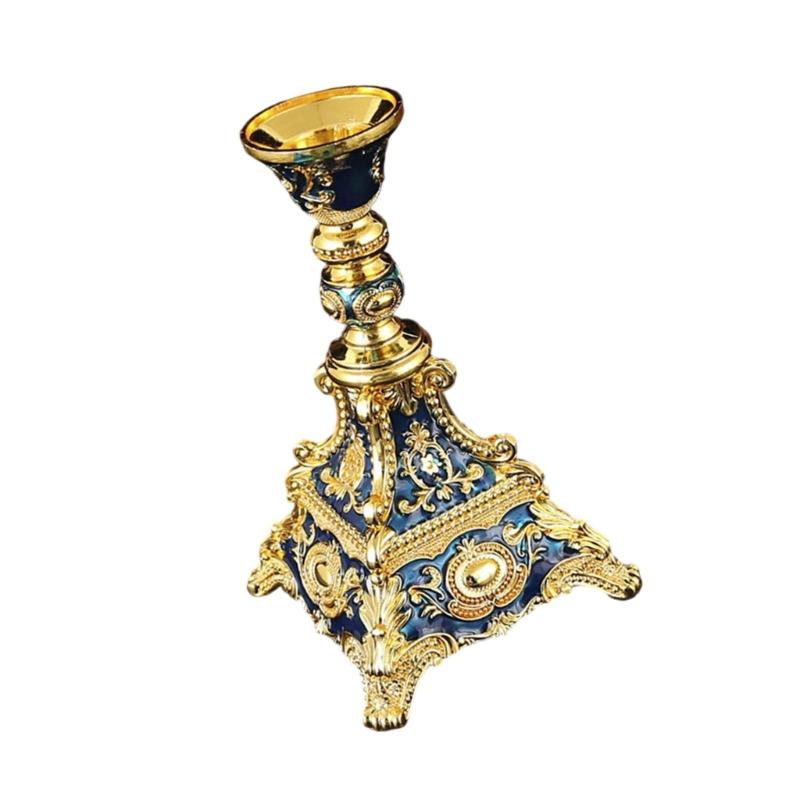 Zinc Alloy Taper Holders Elegant European Styles Metal Candlestick Stand Suitable For Family Gatherings
