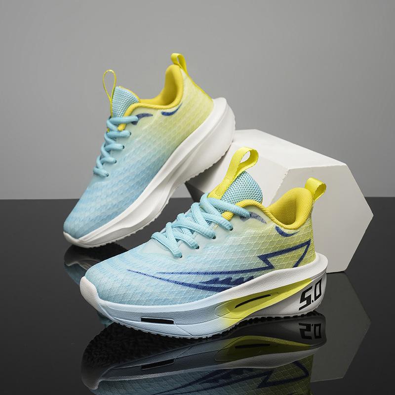 2026New Autumn Collection of Children's Running Shoes: Soft-soled, Ultra-lightweight Athletic Shoes with Breathable Mesh and Non-slip Soles, Designed