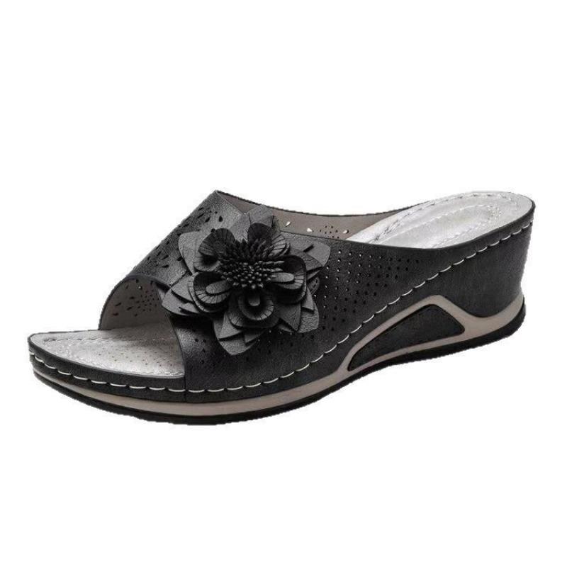 Large size new braided flower casual mother thick bottom slope heel cool slippers heightening woman