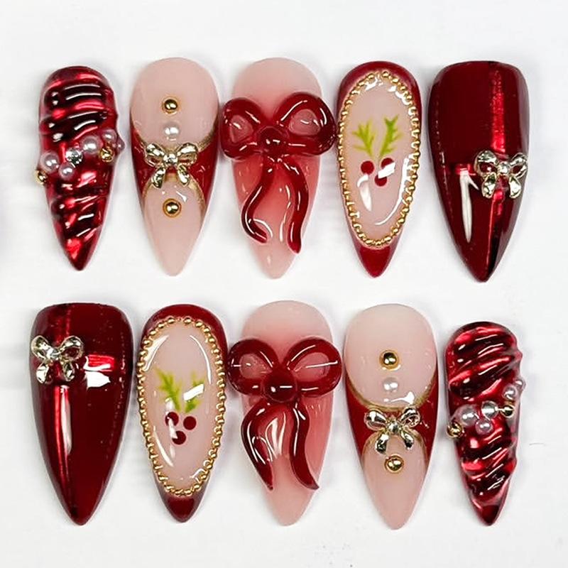 24 Stuks Zwarte Lange Kunstnagels met Amandelkop Design Kattenoog Zilveren Streep Patroon Press-on Nepnagels Draagbare Nageltips