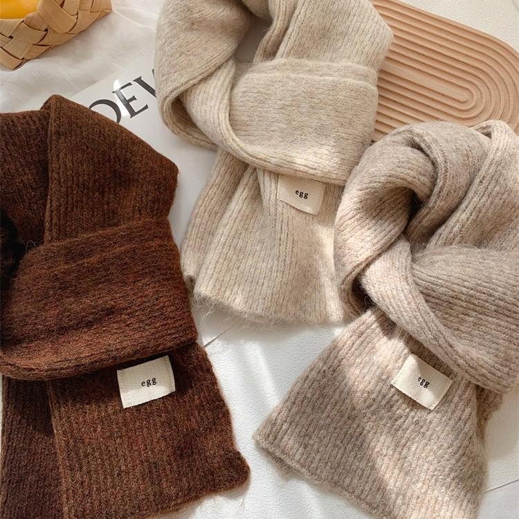 Premium deep sea blue soft waxy knitted small scarf women's winter Korean version versatile student couple warm wool scarf tide