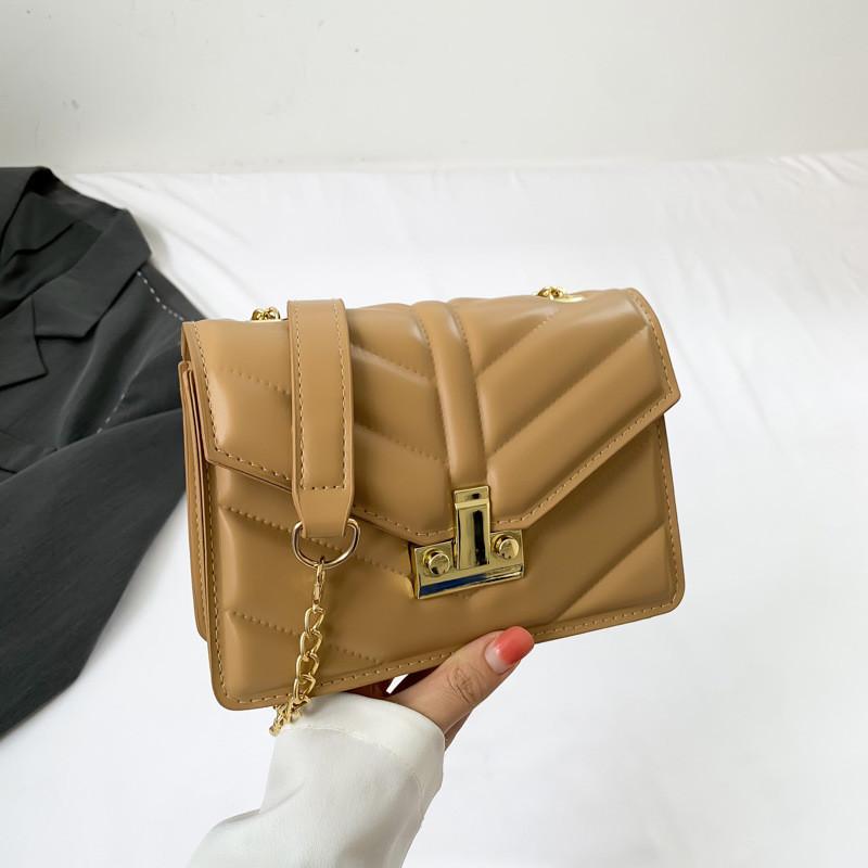 Fashionable Casual Retro Small Square Handbag With Stylish Chain Strap Design