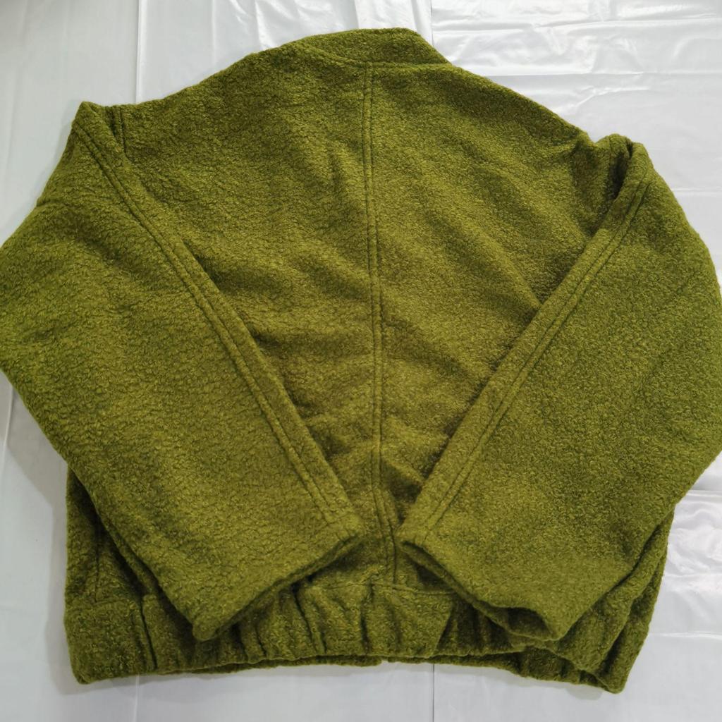 Women's European & American Stand Collar Solid Color Long Sleeve Jacket - Versatile Short Woolen Coat for Spring & Autumn.