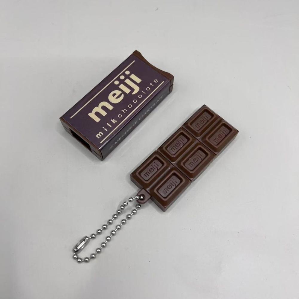 

Creative 3D Ornament Simulation Keychain, Simulated Meiji Chocolate Fidget Toy, Stress Relief Funny Key Bag Pendant Child Gift