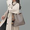 Bag Versatile New Women's Bucket Bag Fashion Versatile Large Capacity Commuter Underarm Bag Shoulder Bag Luggage