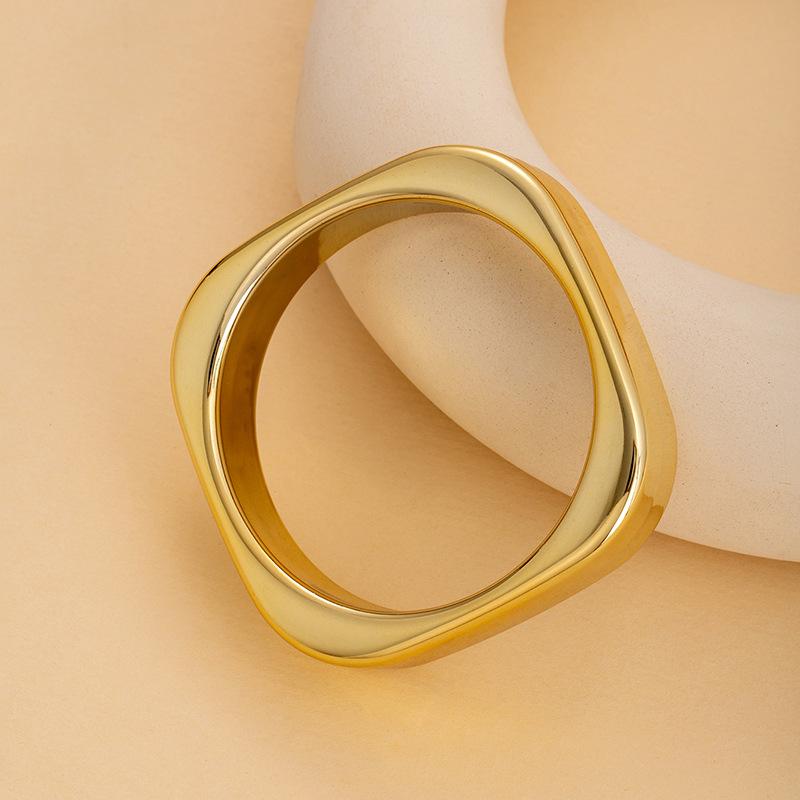 

Fashion Smooth Rounded Corner Square Bracelet Cold Wind Personality Versatile Bracelet Simple Niche Design Jewelry
