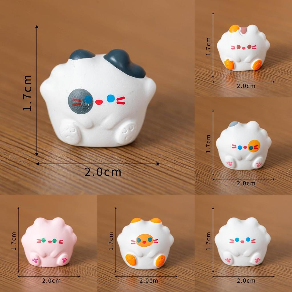 Resin Cute Cat Figure With Cartoon Design For Car Desk Decor And Gift Idea