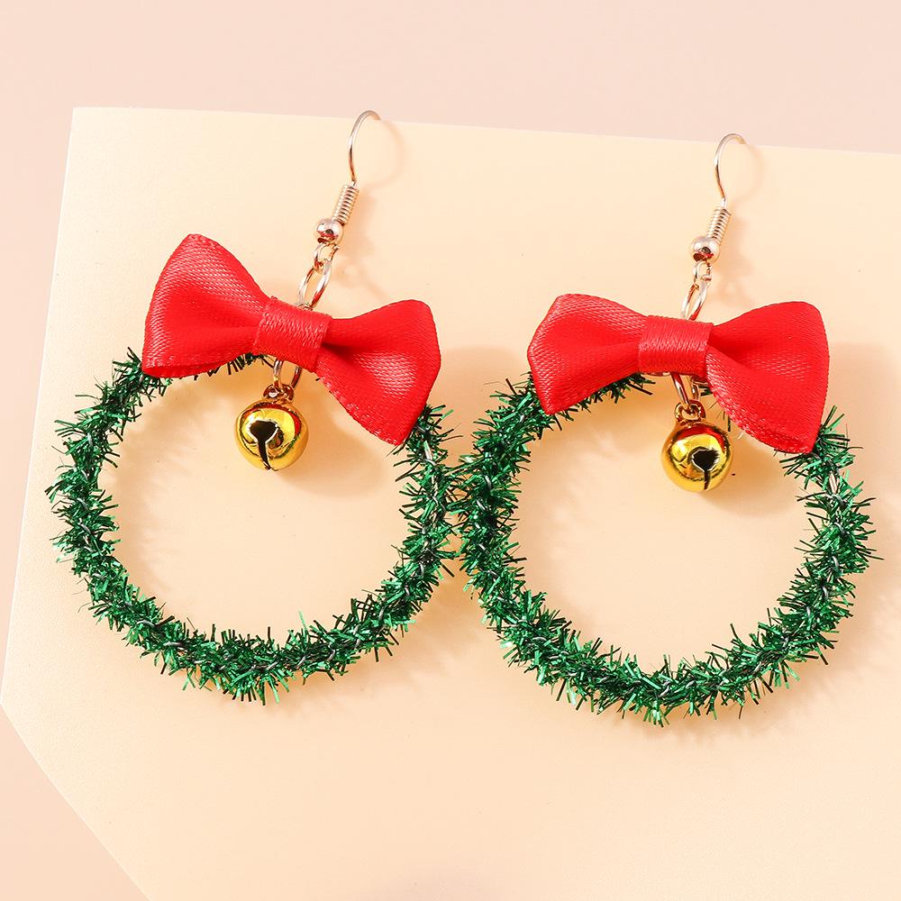 

2023 Holiday Charm: European & American Creative Bell Wreath Bow Earrings зелёный