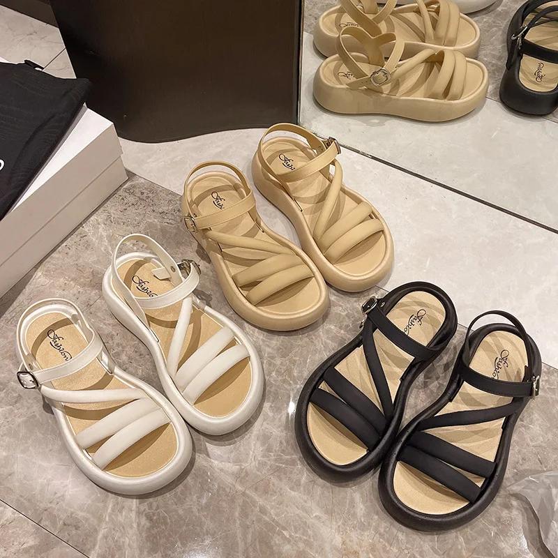 Fashion Sexy Model Buckle Sandals Travel Slippers 2025 Summer Fashion Non-slip Round Toe Hollow Comfortable Casual Flat Shoes