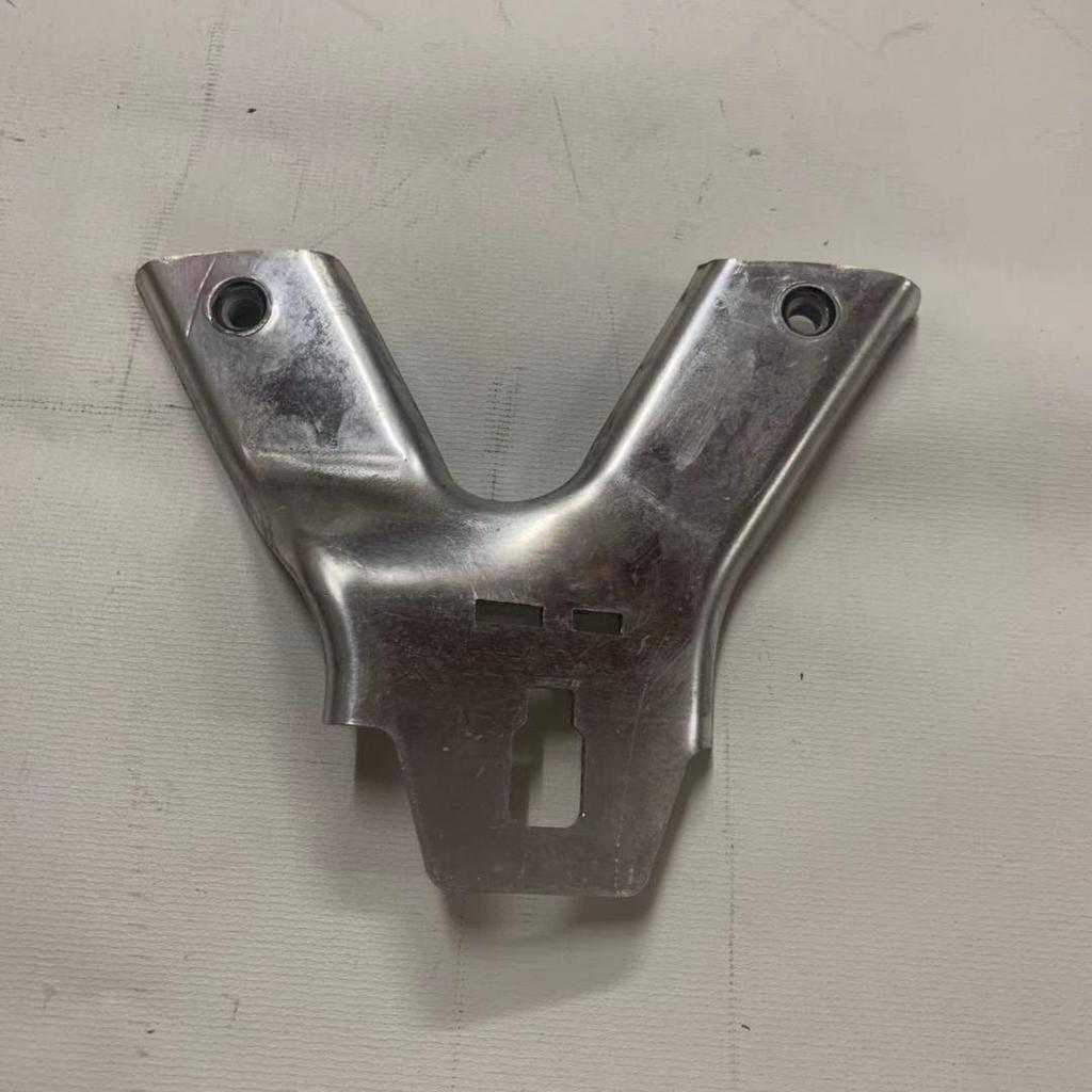 Front Bumper Lower Right Crossmember Bracket for Mercedes-Benz E300 2536200700