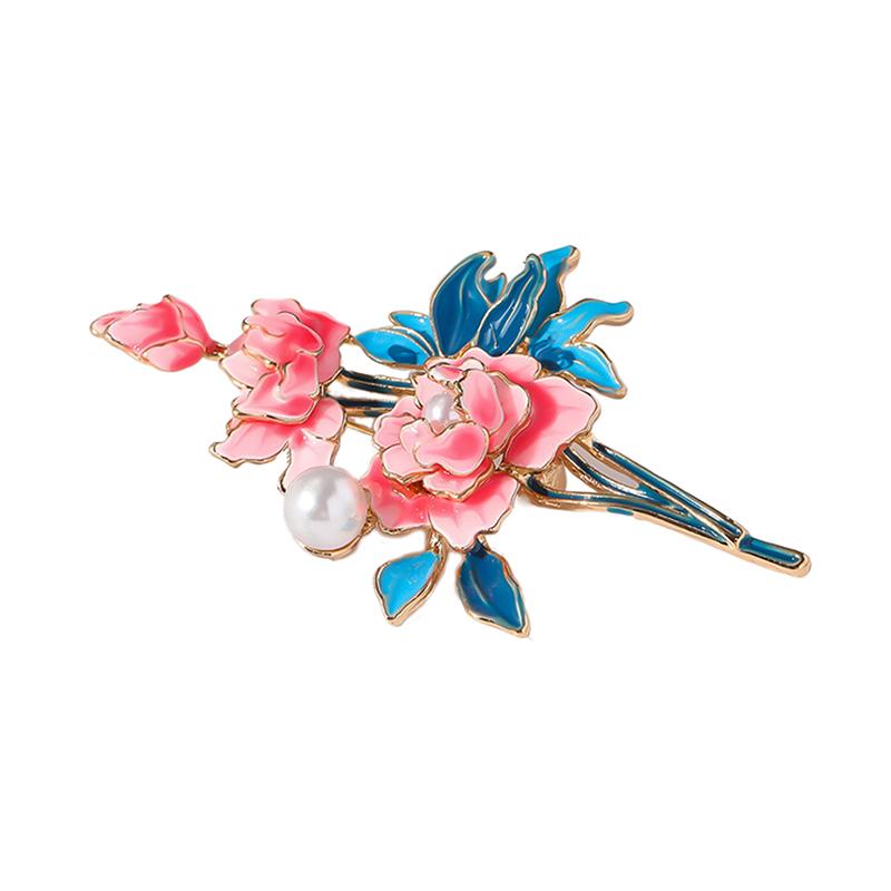 Fashion White Flower Brooches Women Metal Bouquet Brooch Pin Pastoral Style Jewelry Gifts Party Clothes Accesories