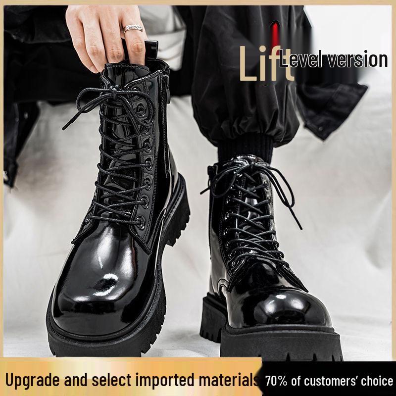 Pánské černé kožené motocyklové boty se silnou podrážkou a vnitřním zvýšením – britský styl, vysoké, ležérní, připravené na podzim.