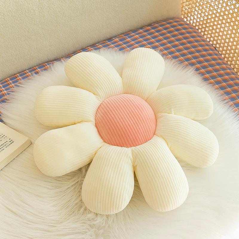 Small daisy seat cushion sun flower throw pillow flower plush toy living room sofa pillow balcony bay window ornament