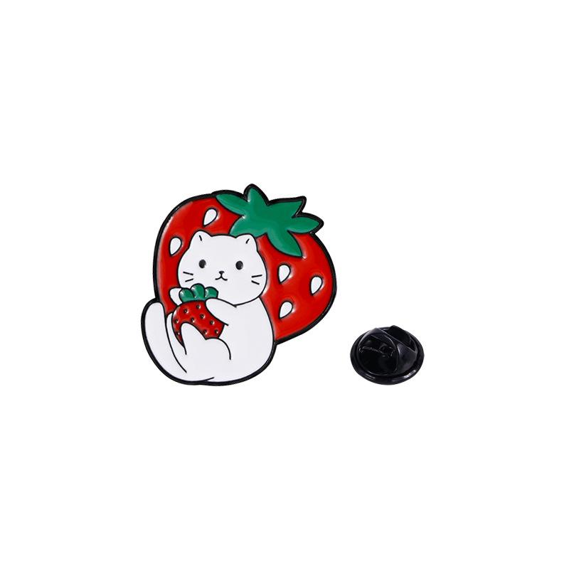 Super cute little meow cartoon badge creative fresh fruit strawberry series, black cat paint brooch accessories