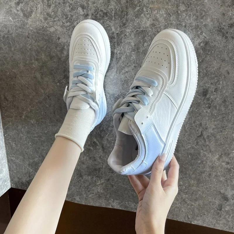 Gradient Color Flat White Shoes for Women, Thick Soled New Lace Up Board Shoes for High School Students, Casual Shoes for Women